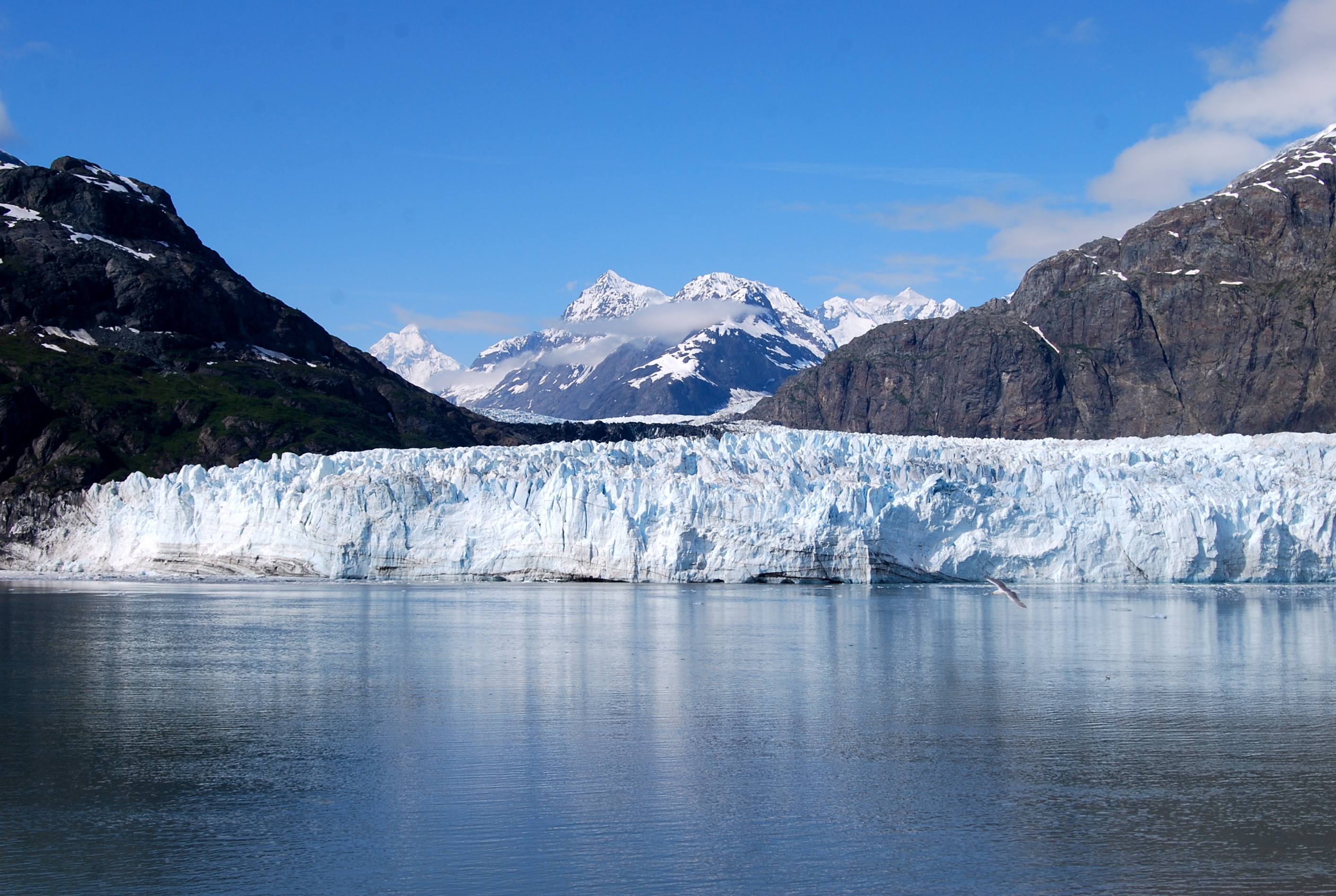 Margerie glacier and Mount Fairweather fire ice [source: https://commons.wikimedia.org/wiki/File:Margerie_Glacier_and_Mount_Fairweather_2.jpg]